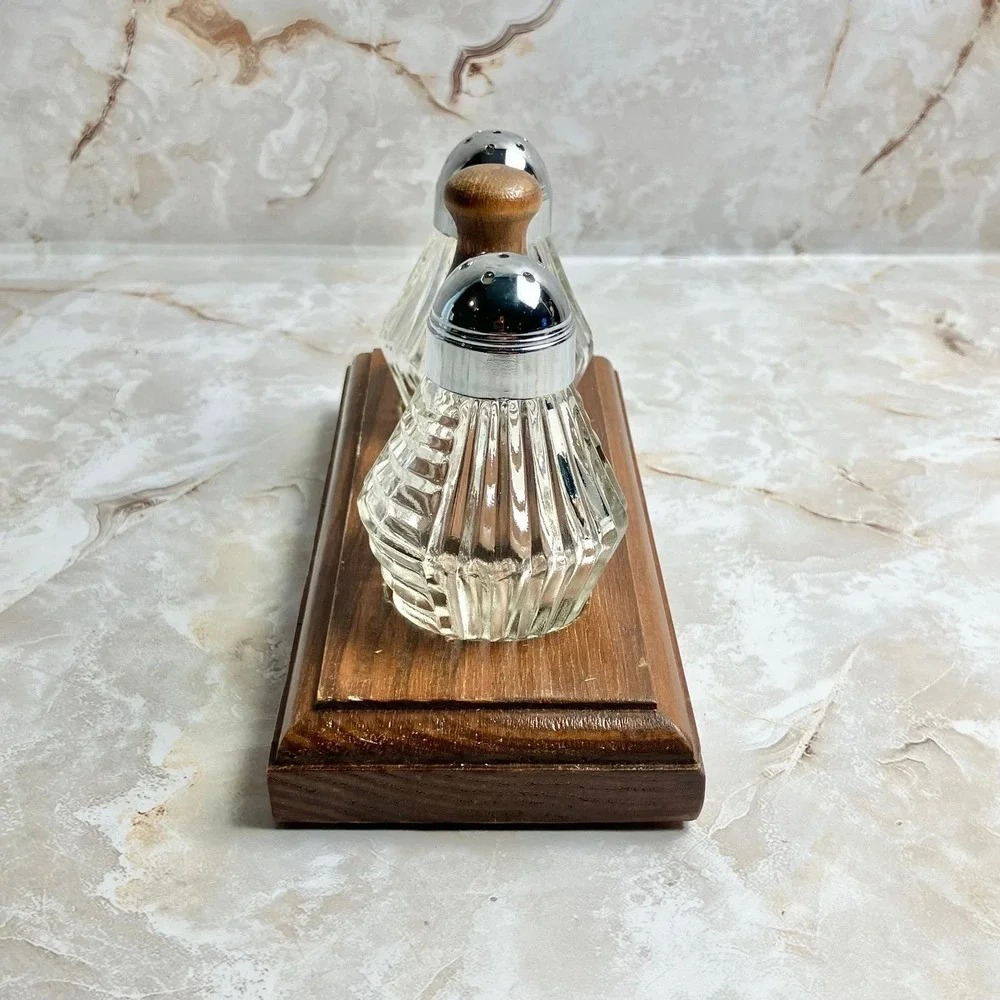 VTG Anchor Hocking Salt & Pepper Shakers 3